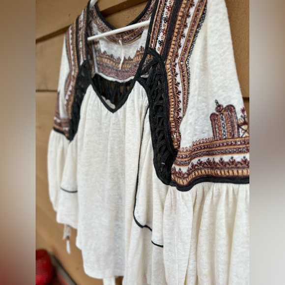 Free People - Picture 3 of 6